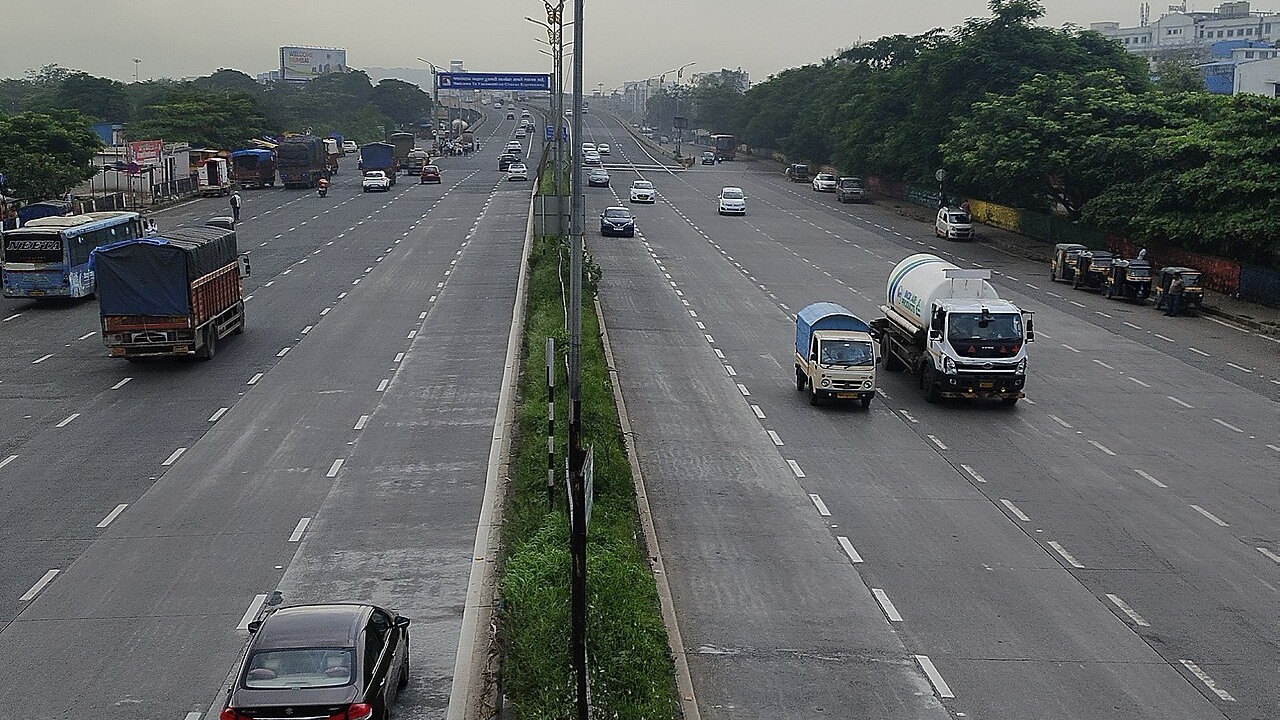 Mumbai Highway Scenic Drives — Expressway Viaducts & Mountain Tunnels